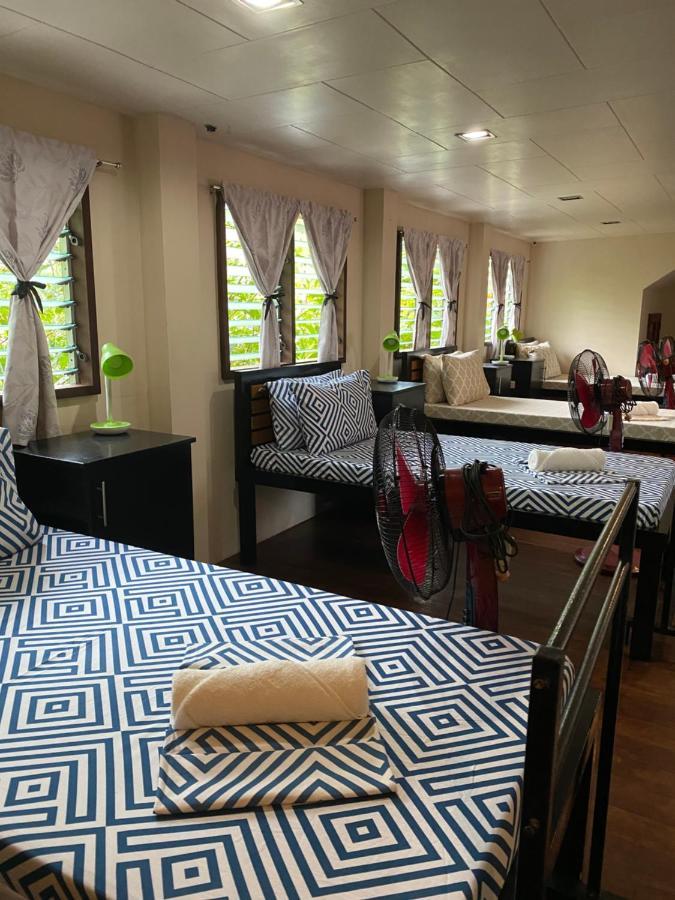 Happy Camper Hostel Корон Екстер'єр фото