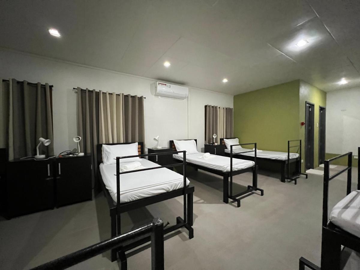 Happy Camper Hostel Корон Екстер'єр фото